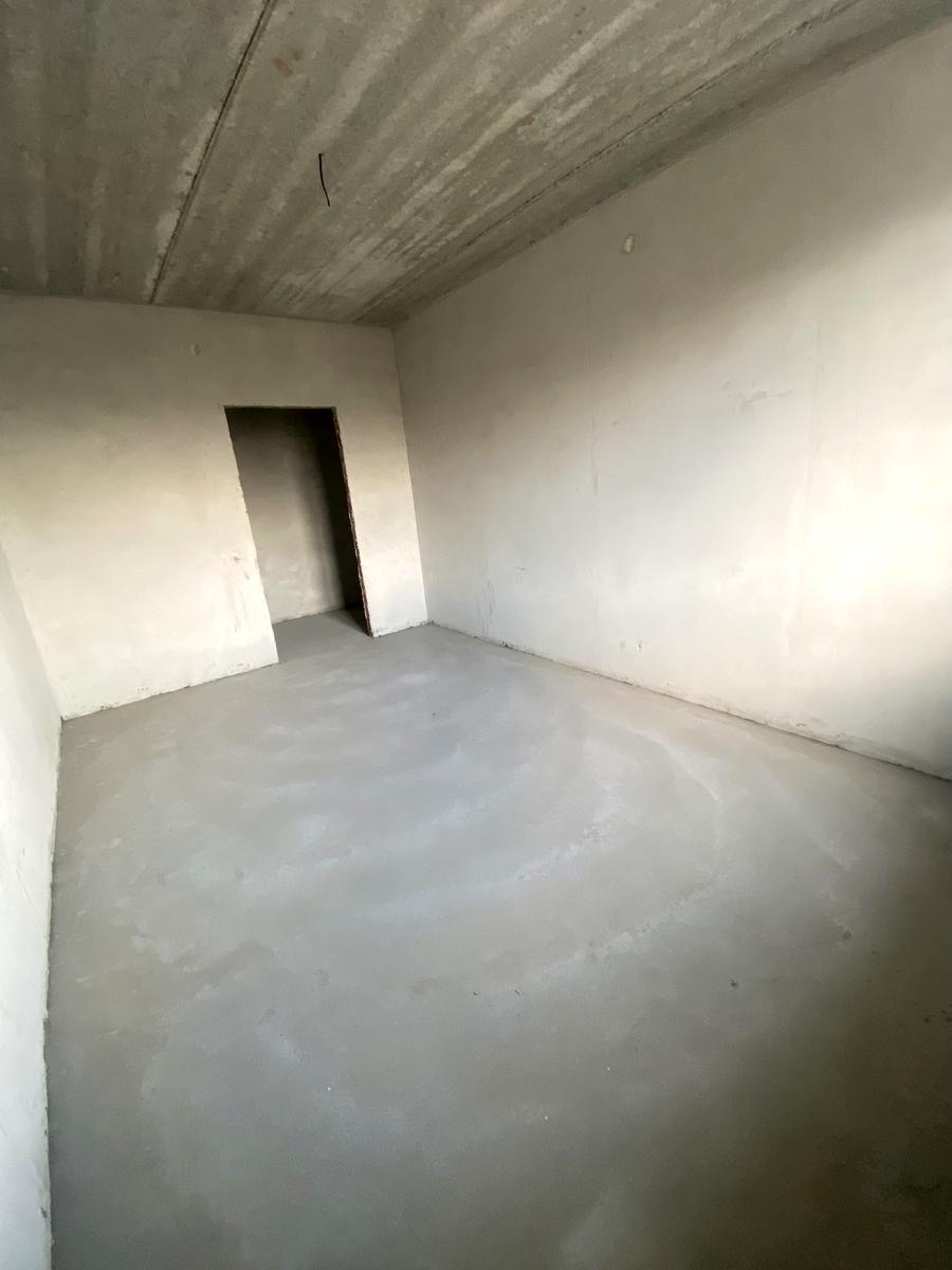 1828143098304343