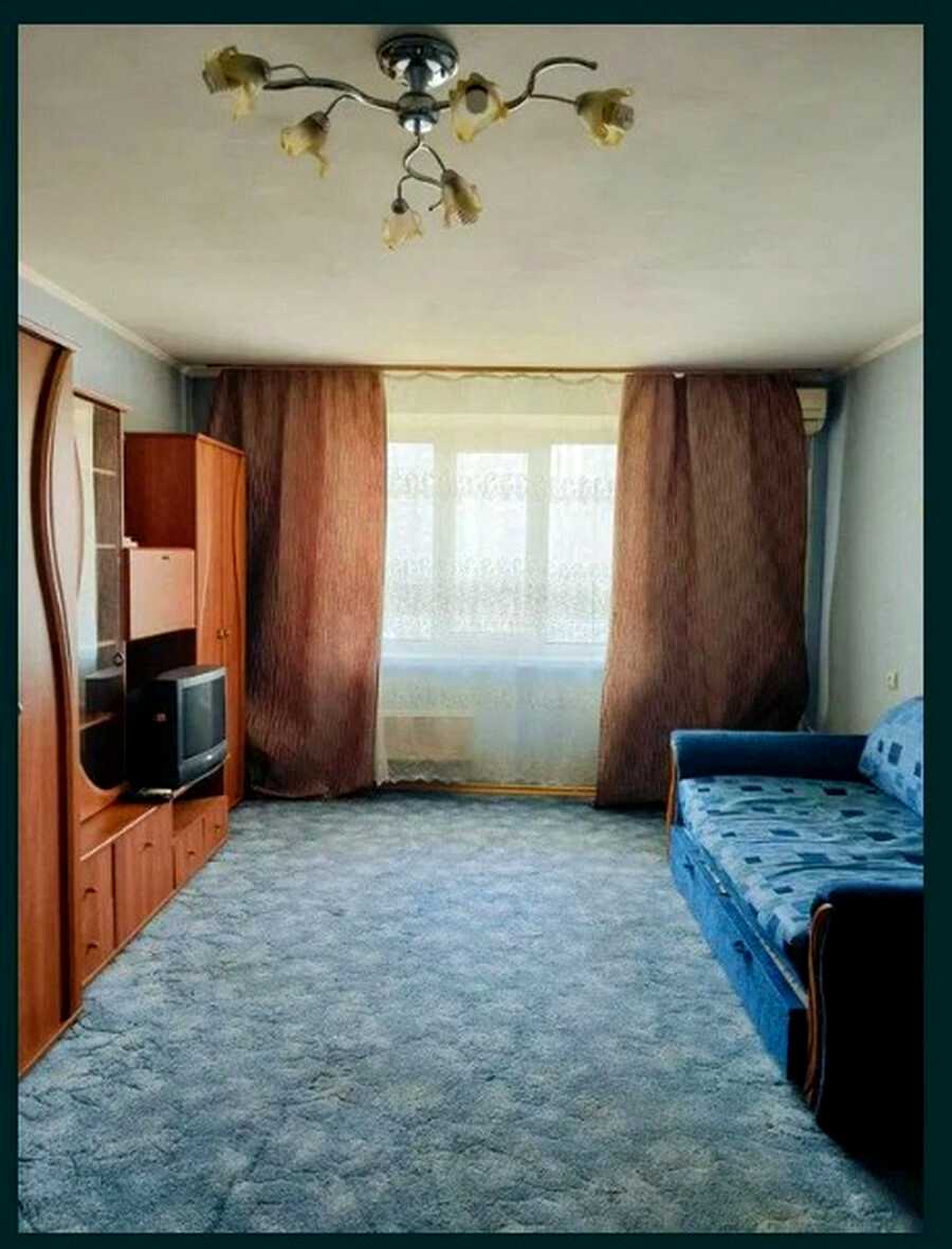 1828363947452343