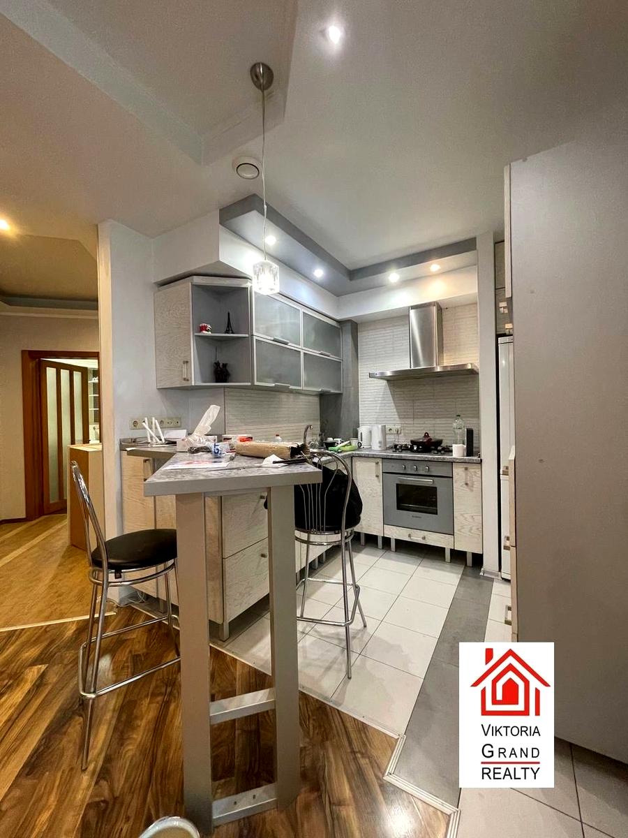 2-комнатная квартира по адресу ул. Тополиная (площадь 90 м²) - Atlanta.ua - фото 8