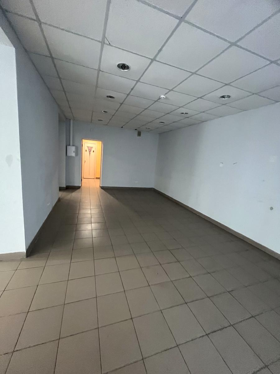 1832816619524350