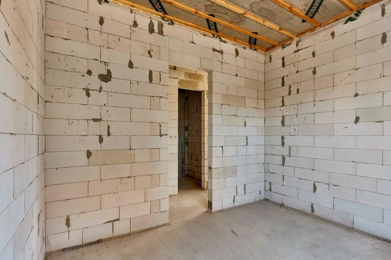 1833660747374350