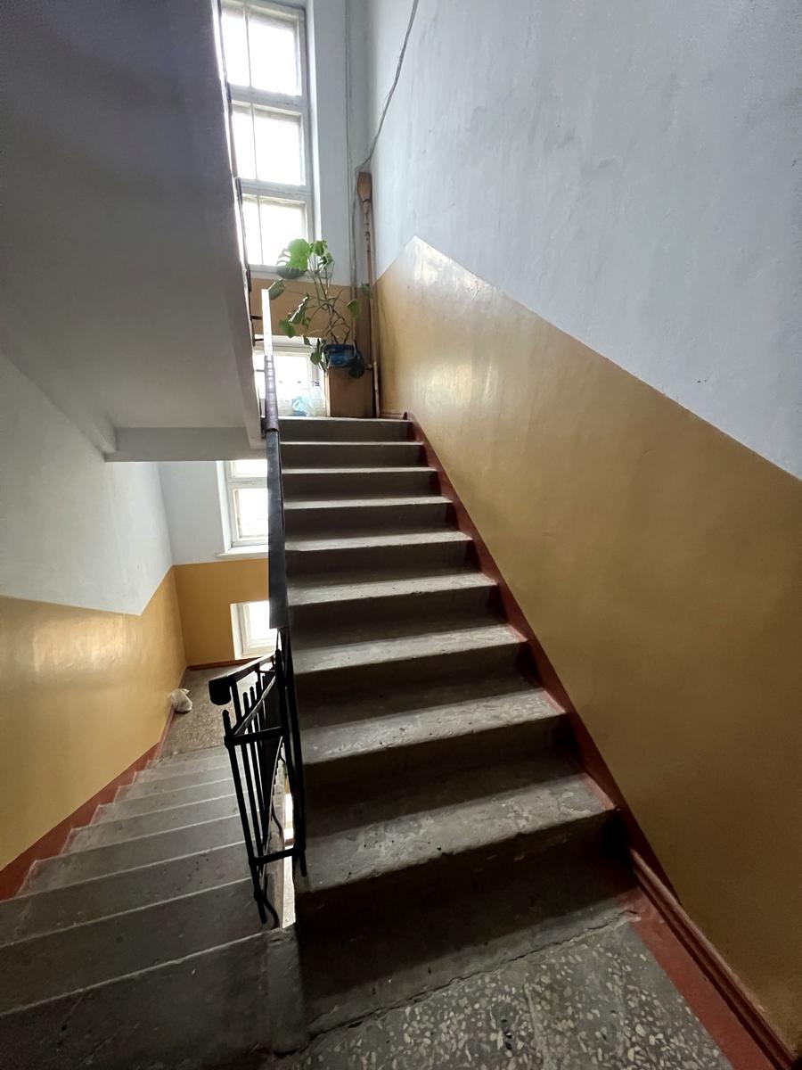 1845235061549350