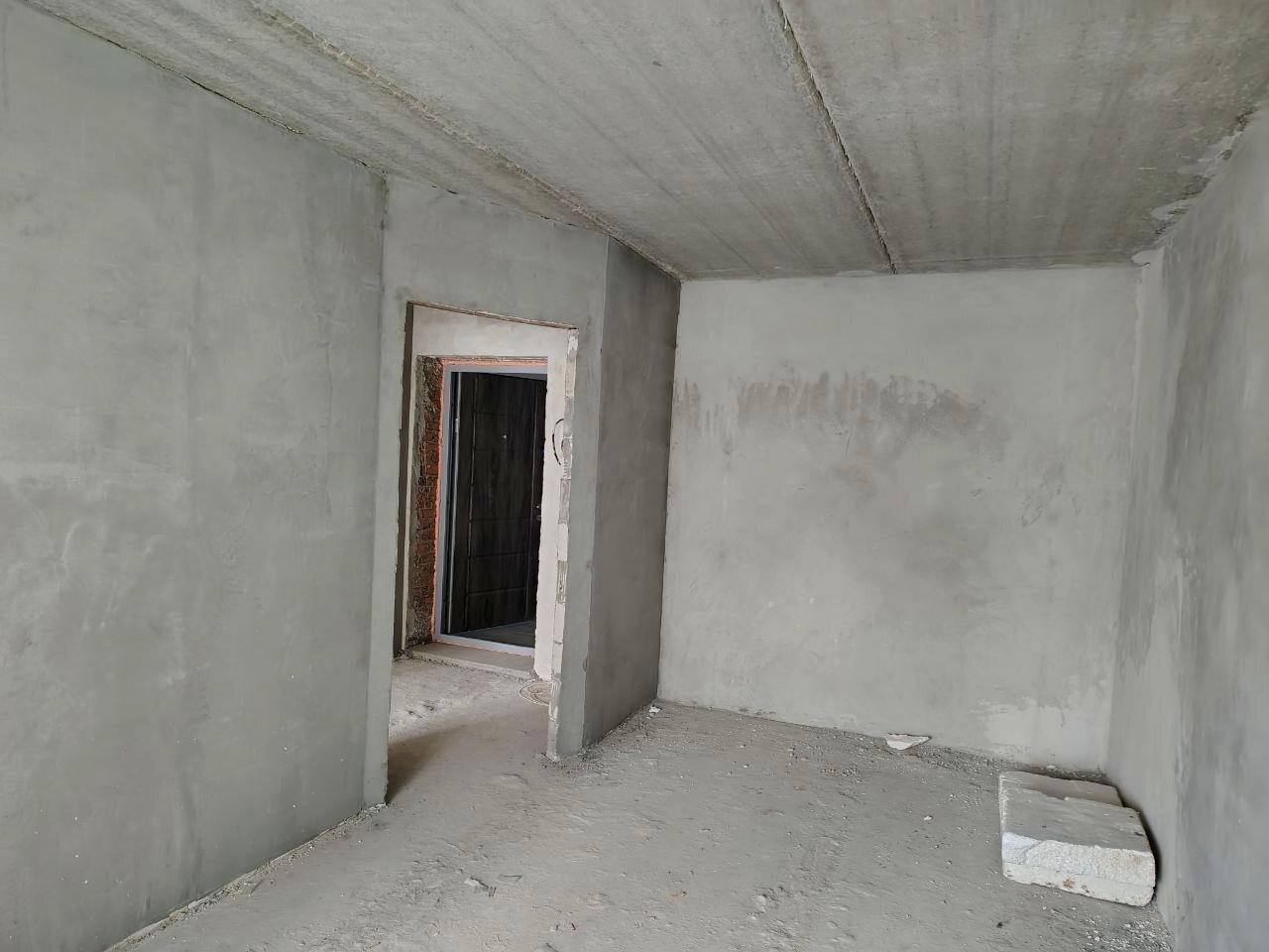 1843622862734353