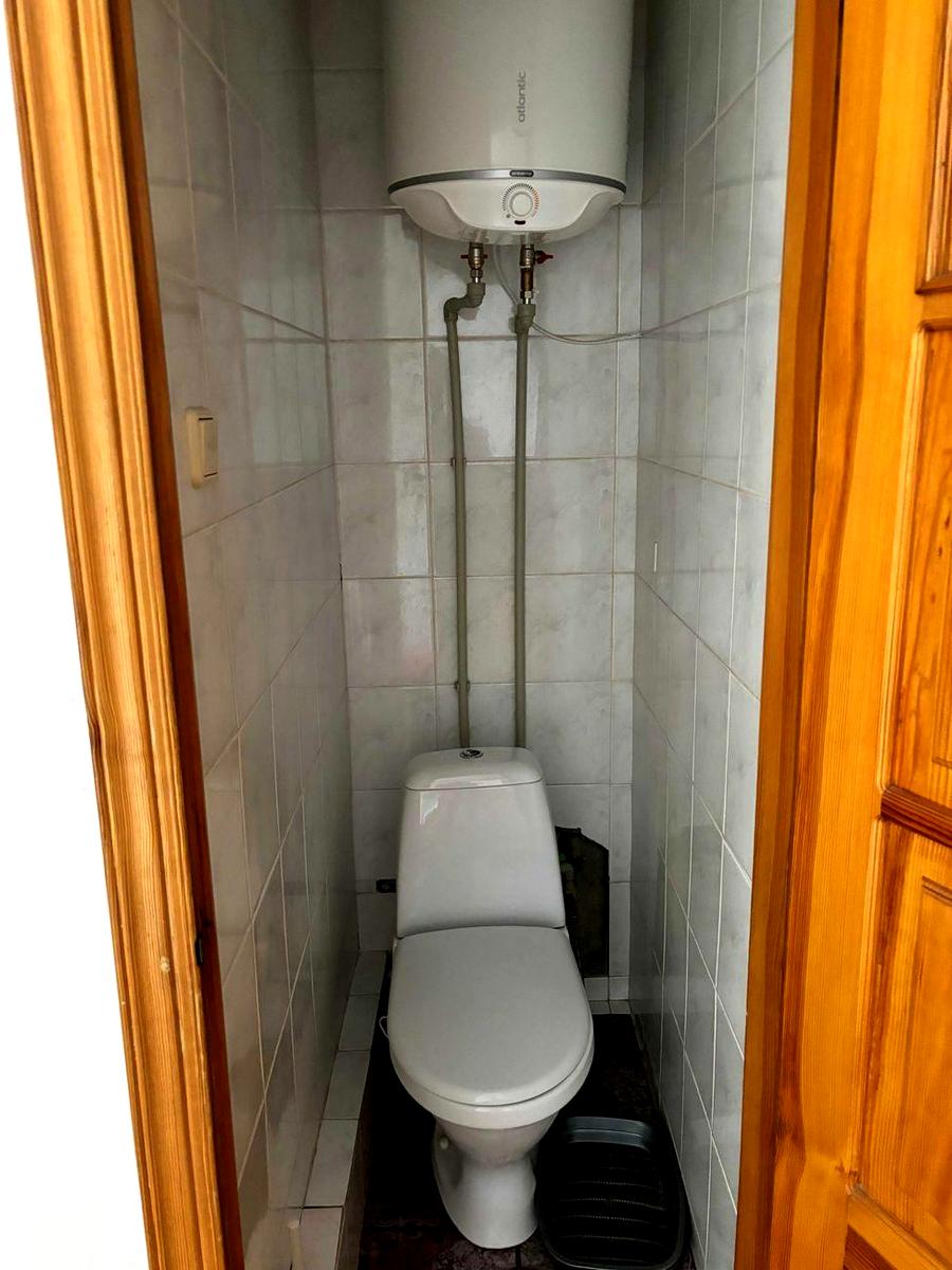 1845320556234353
