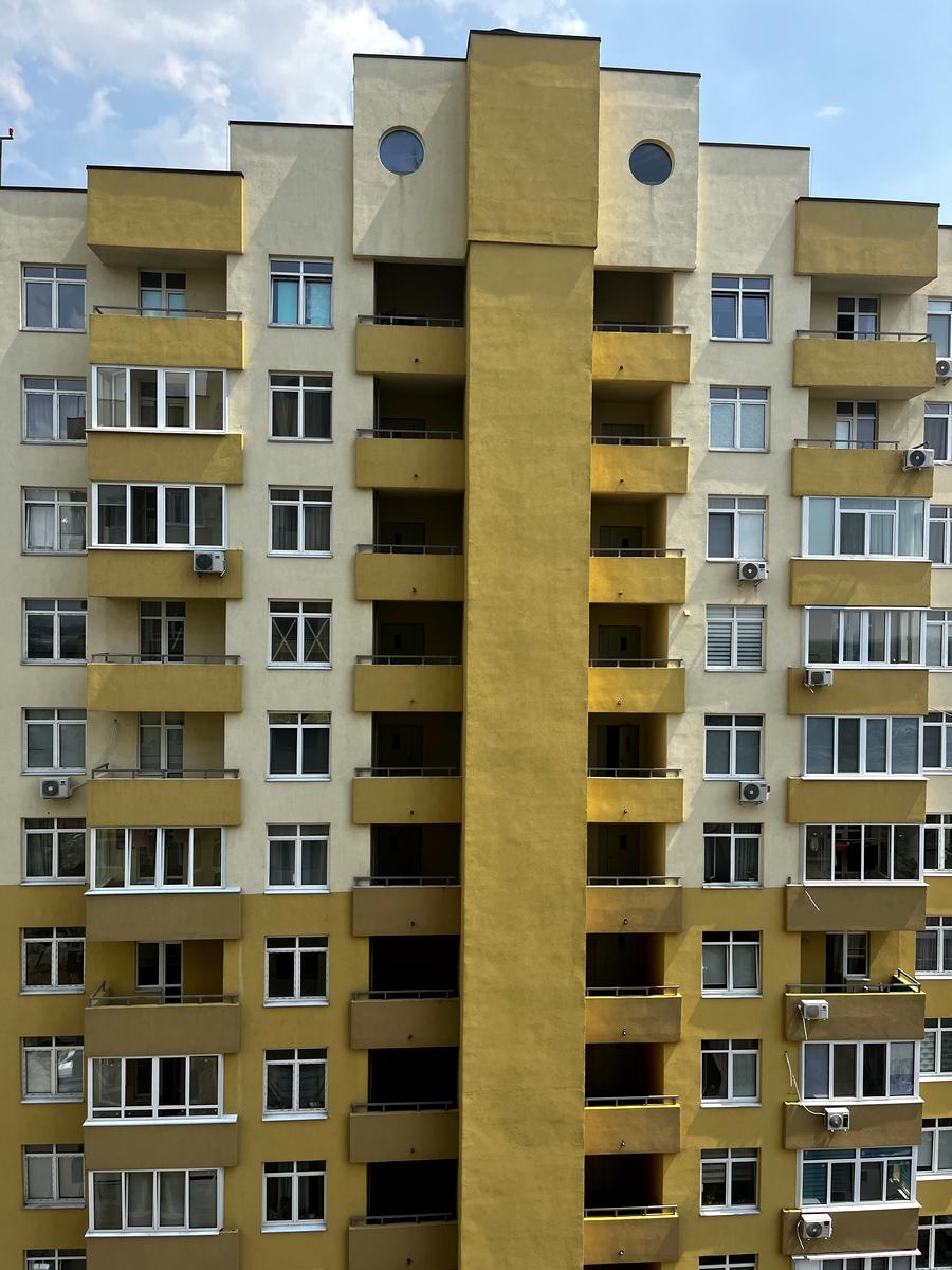 1813684407881354