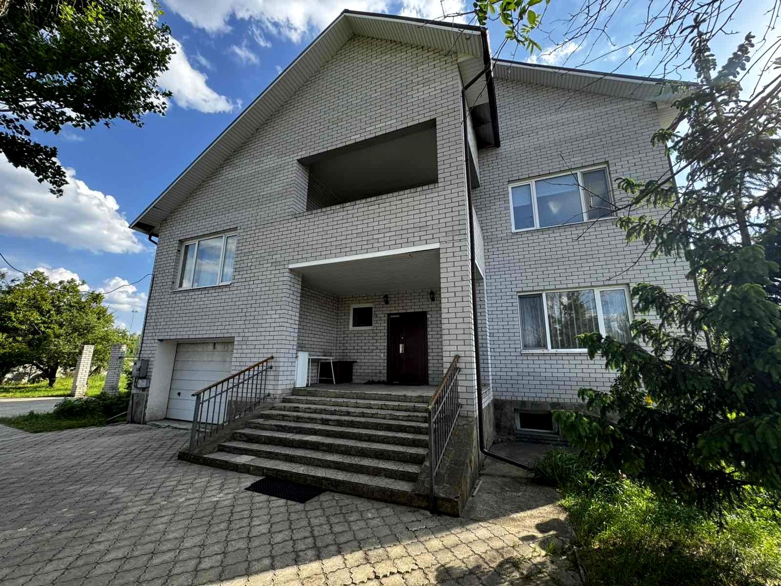 1843582320808355