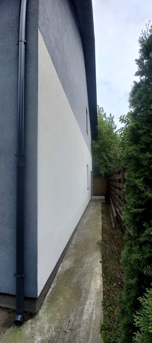 1841597114372357