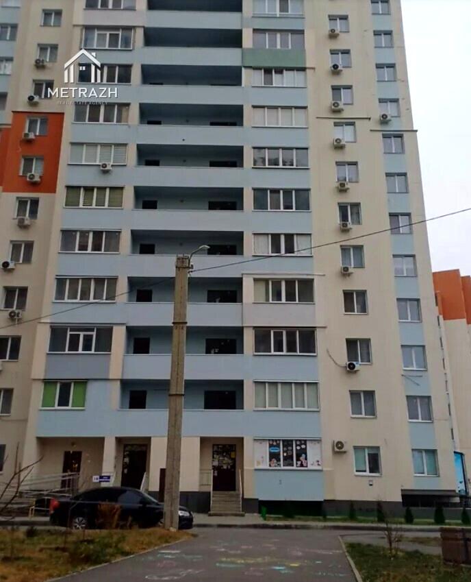 1825854537407036