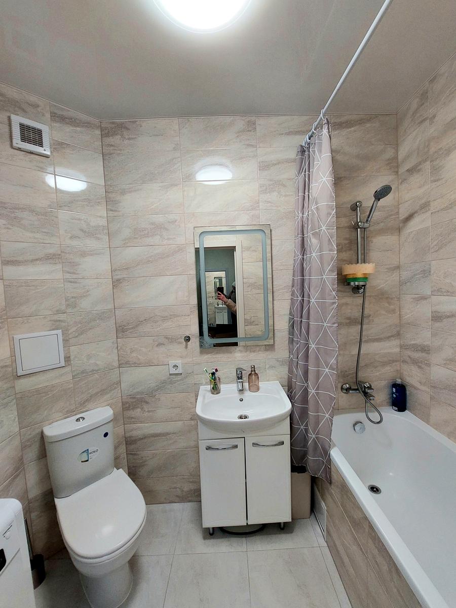 1800480762586361