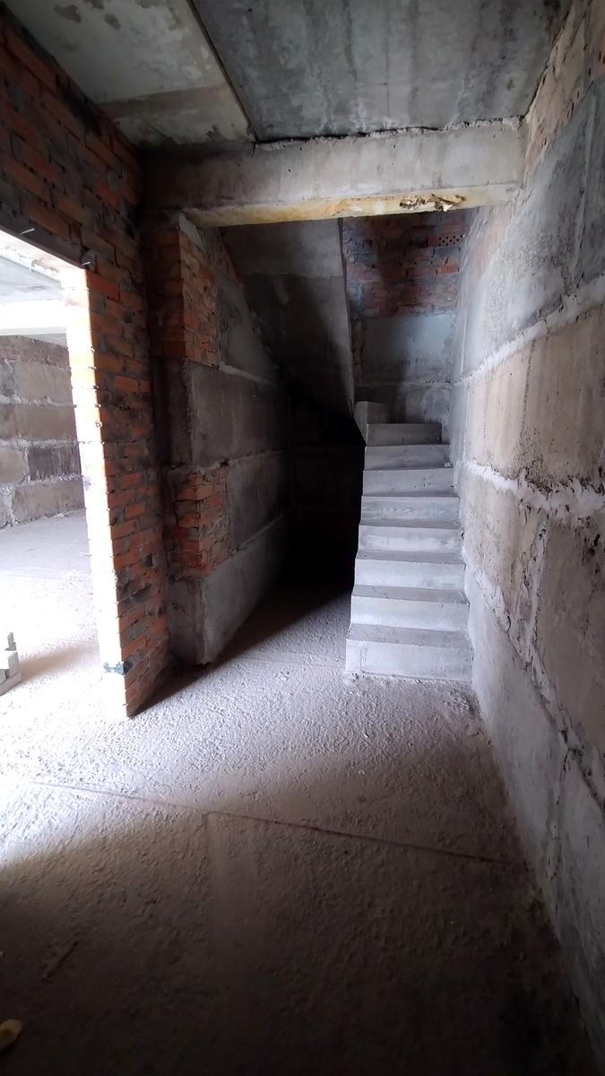 1839918601316361