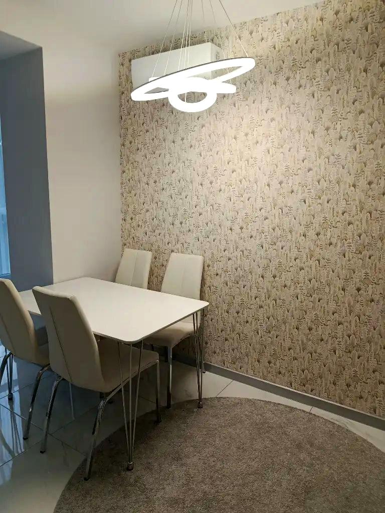 1846360381695367