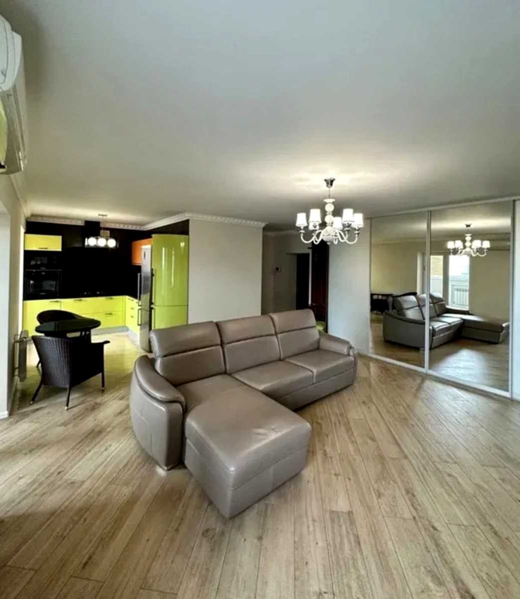 1842266680608369