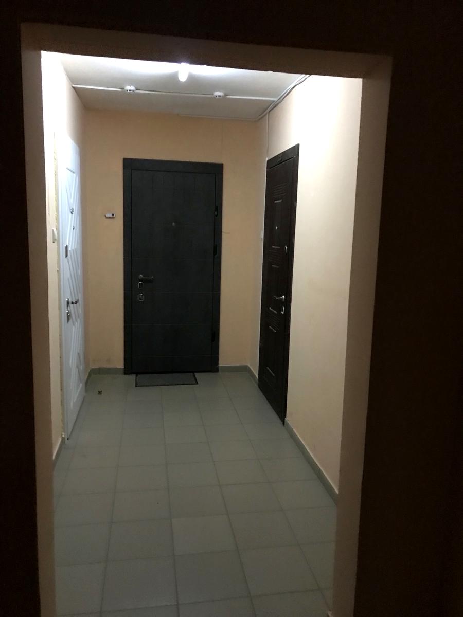 1757970861934371