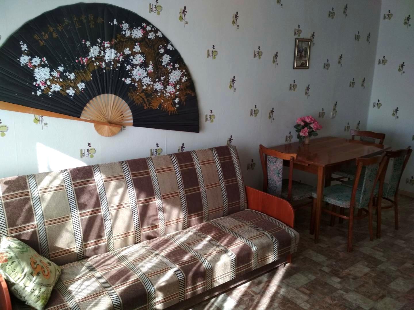 1761960646284371