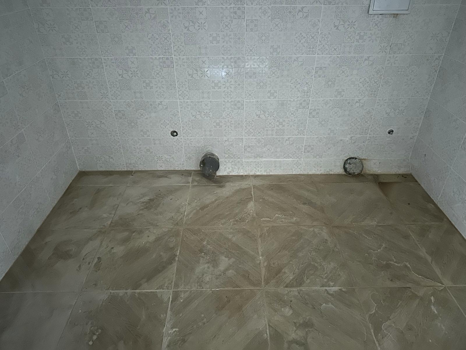 1841423603776372