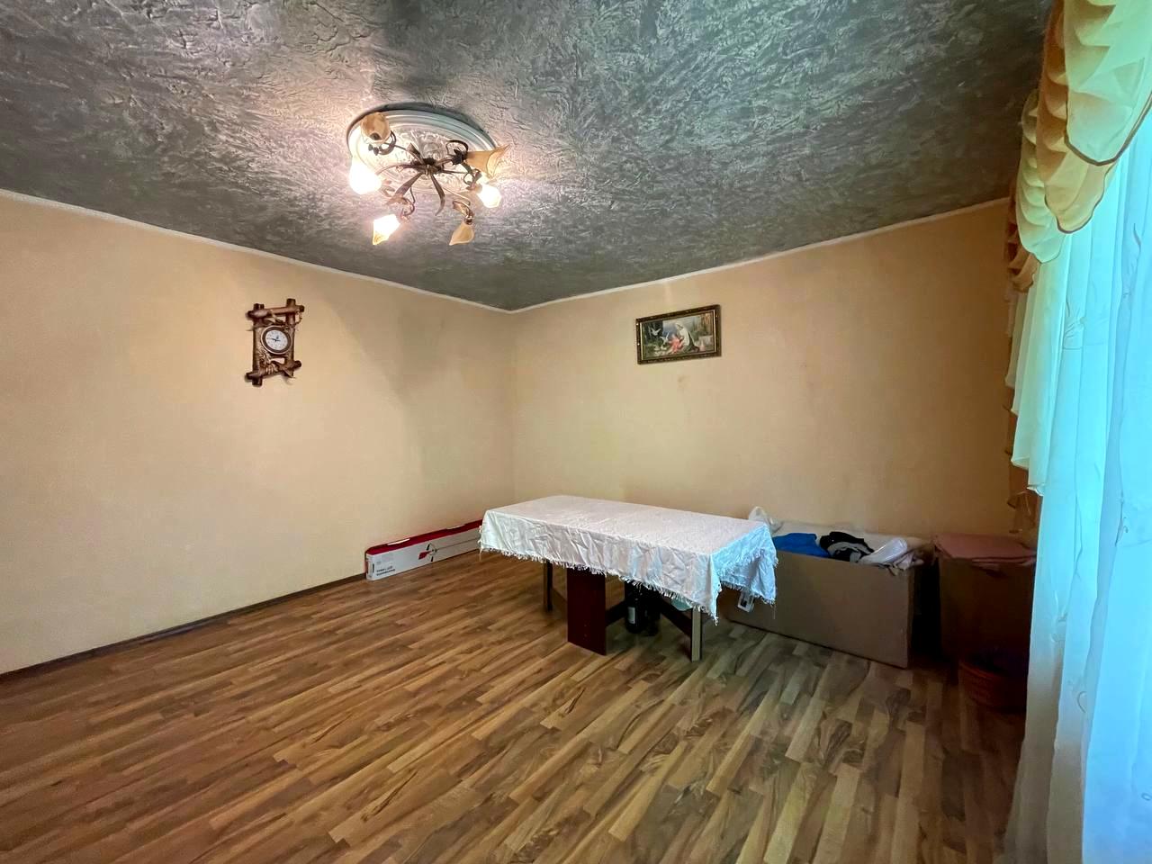 1835431313375374