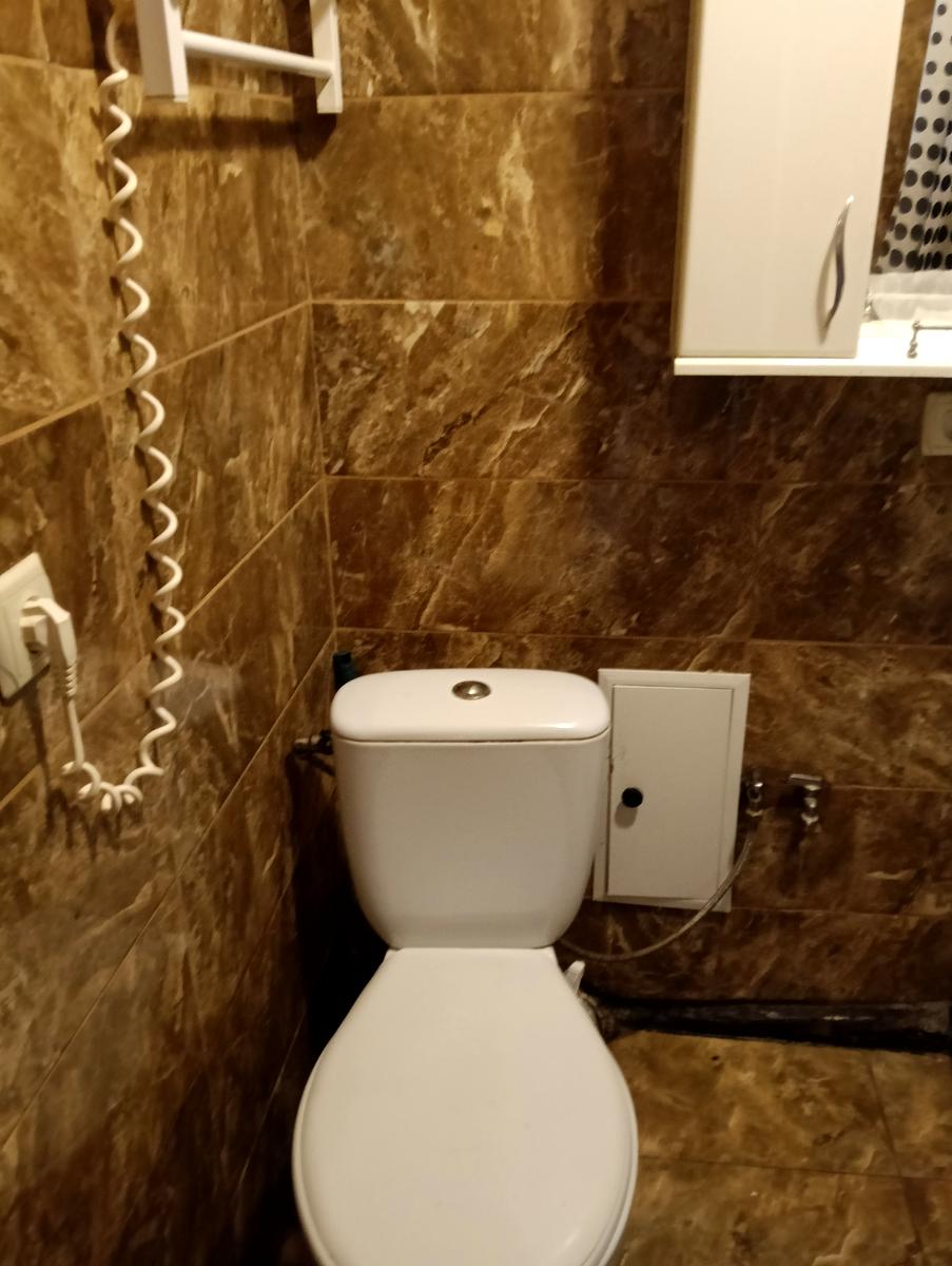 1845399918665374
