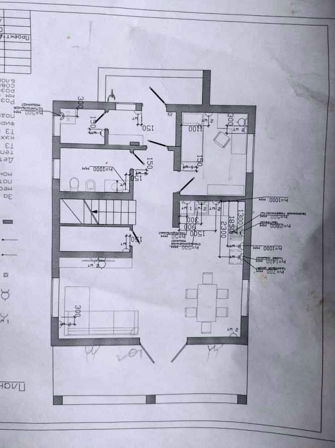 1774556664341375