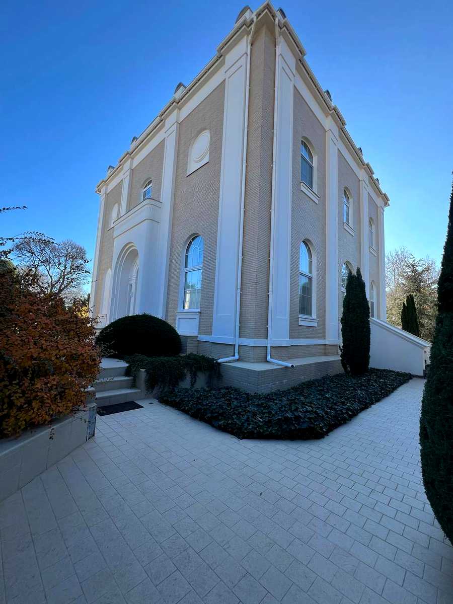 Дом по адресу ул. Здоровья (площадь 500 м²) Дом по адресу ул. Здоровья (площадь 500 м²) - Atlanta.ua