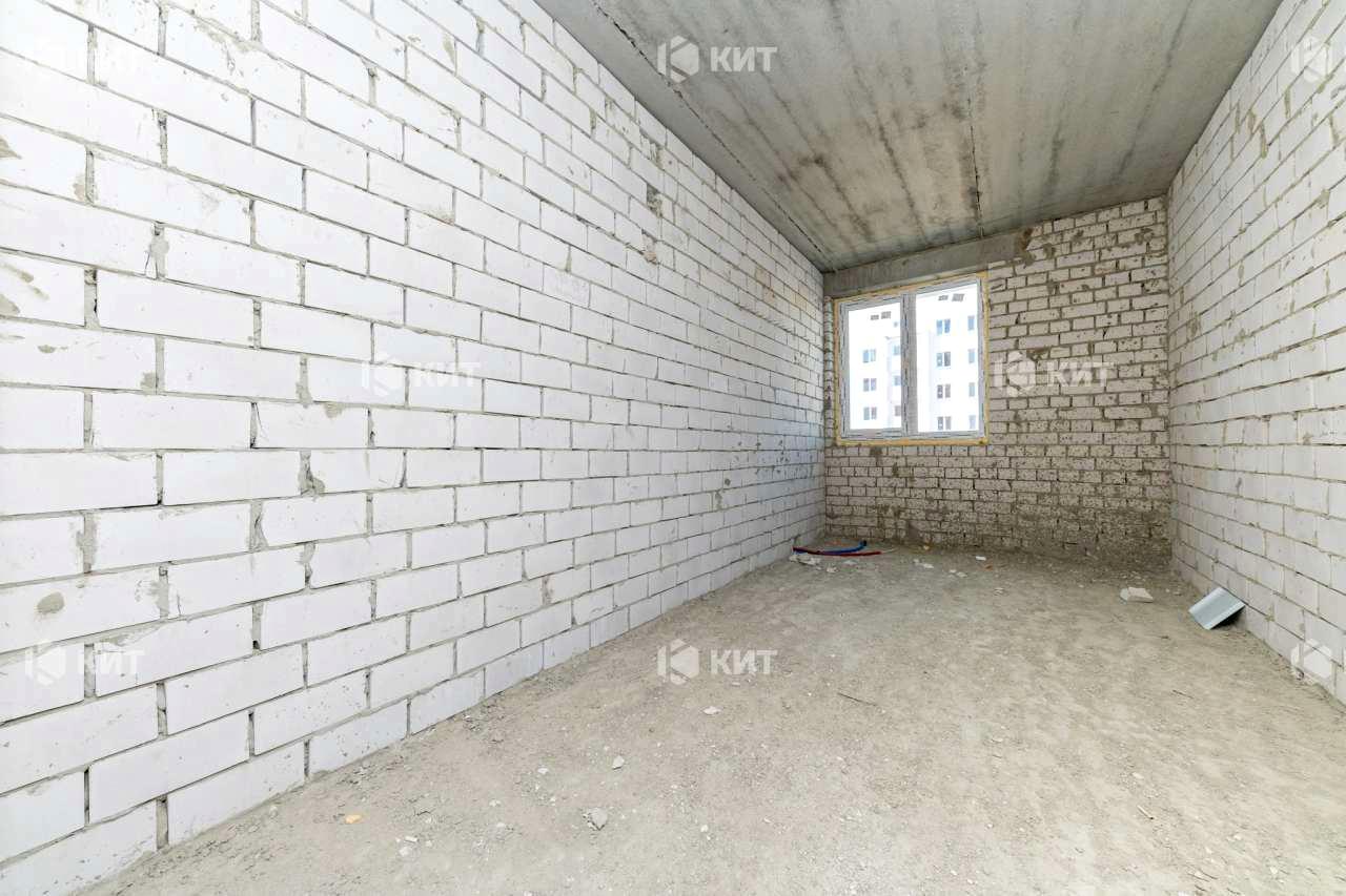 1834815013487378
