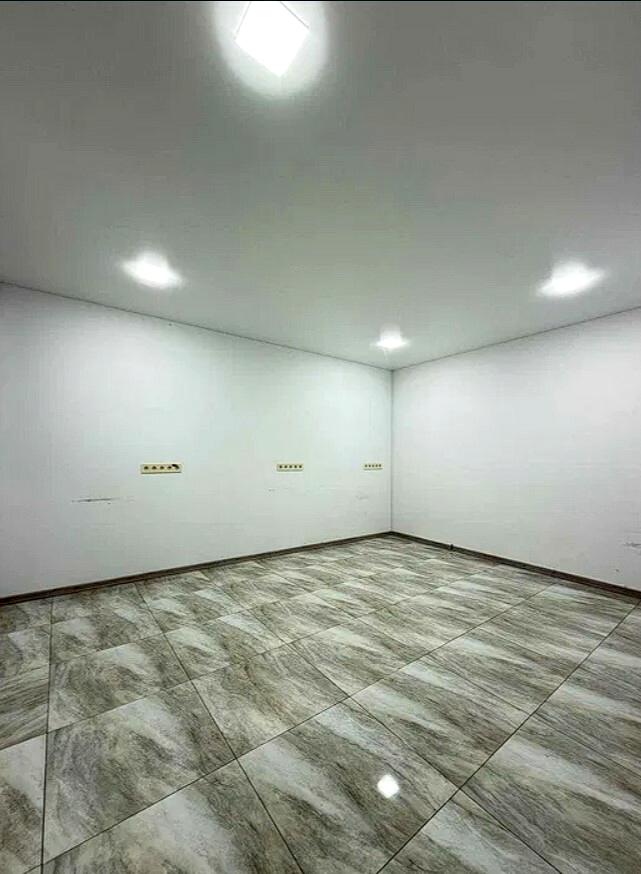 1835985647947378
