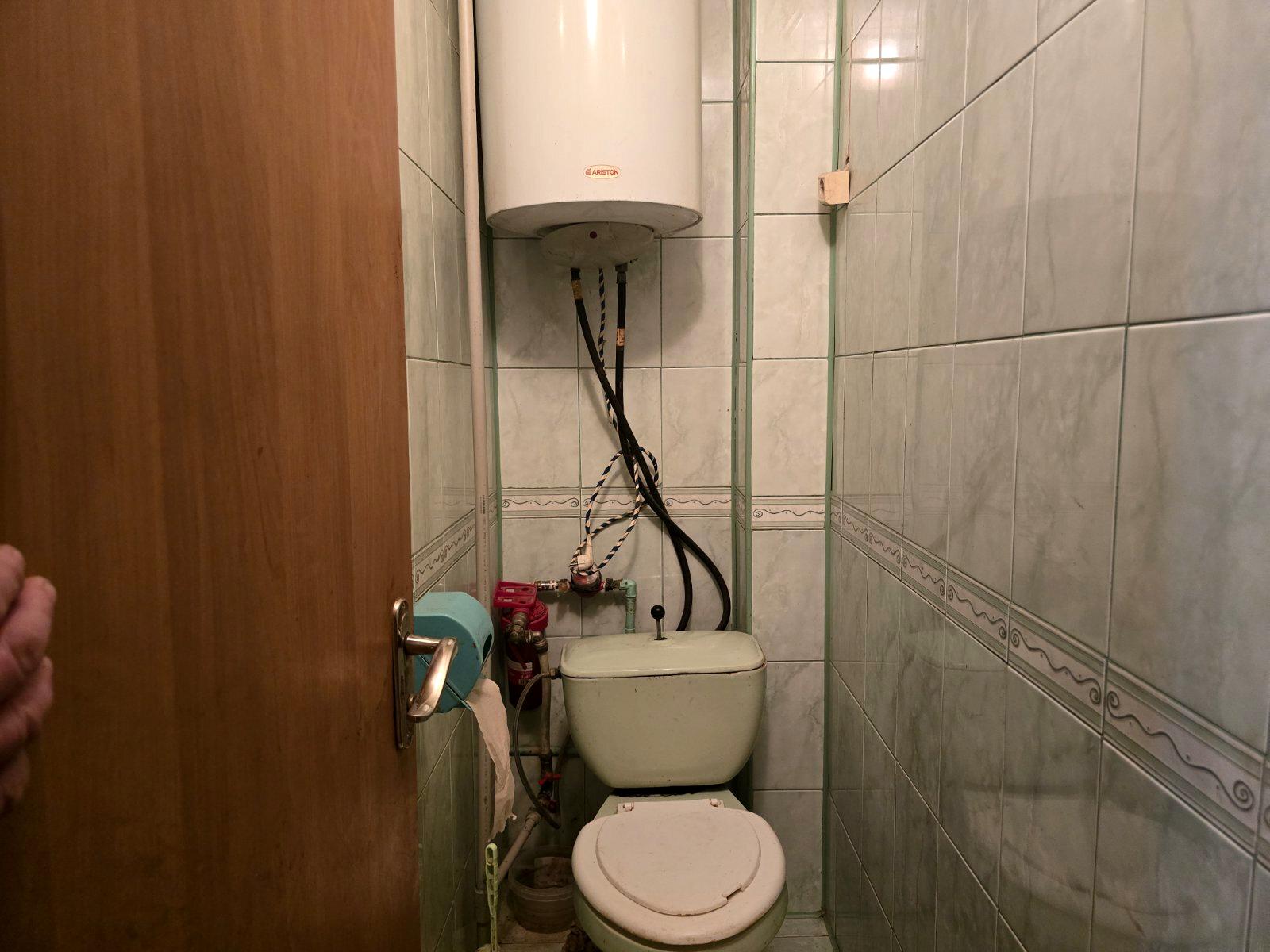 1839523733197381
