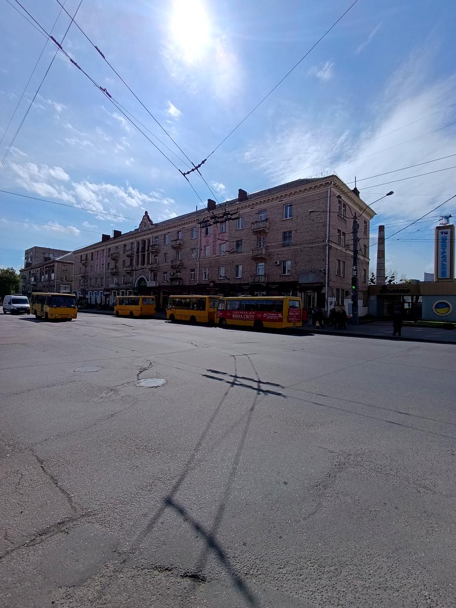 1797296886651384