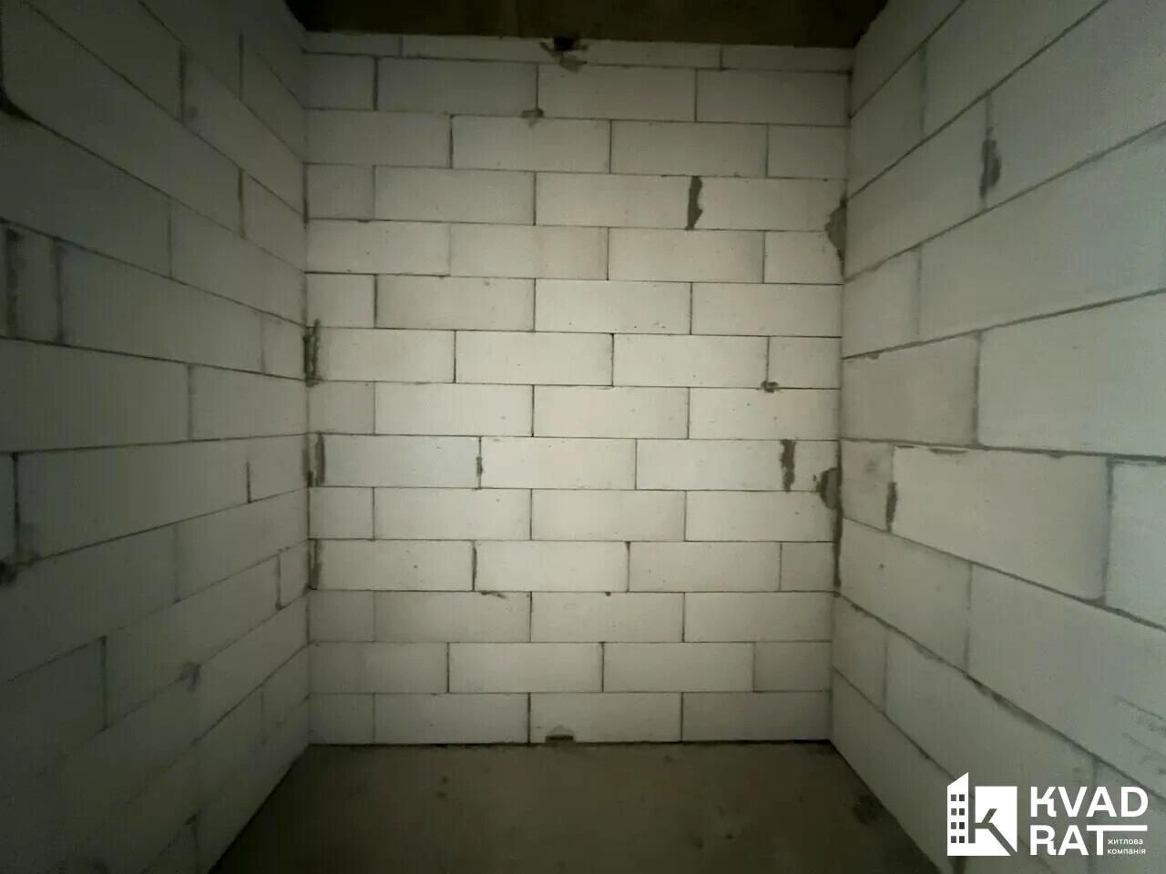 1839886639022384