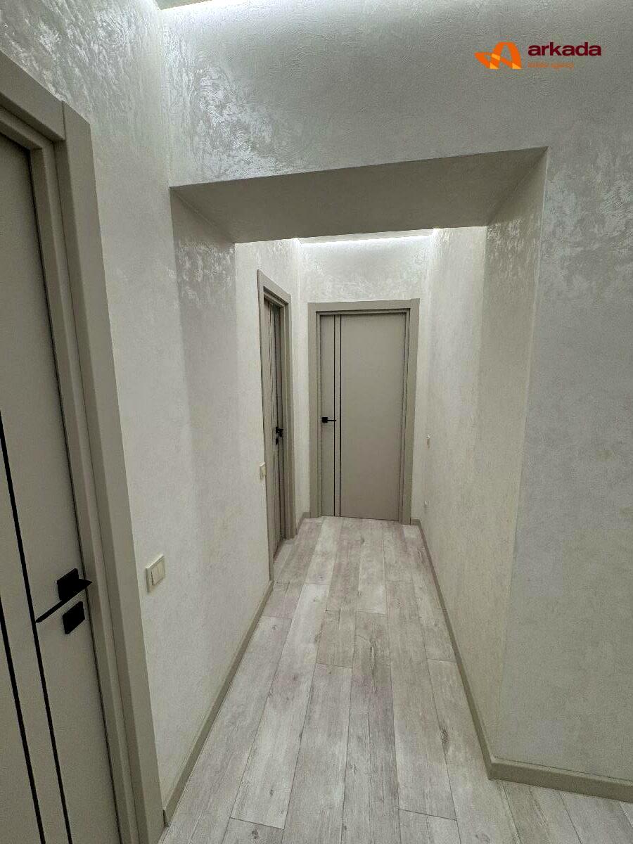 1846505922474386