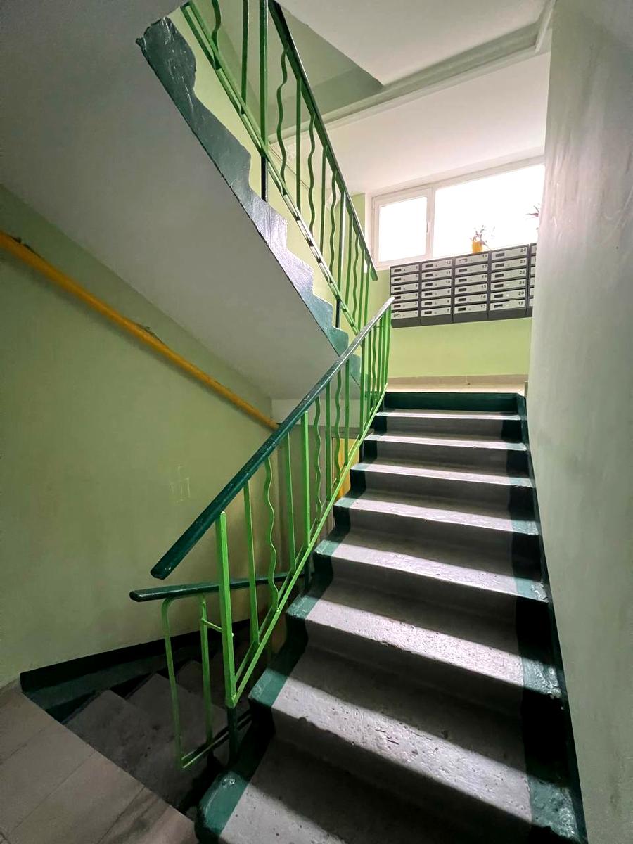 1835650774877390