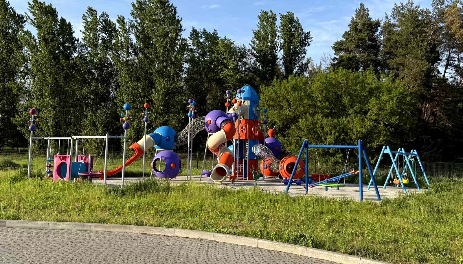 1835804208727390