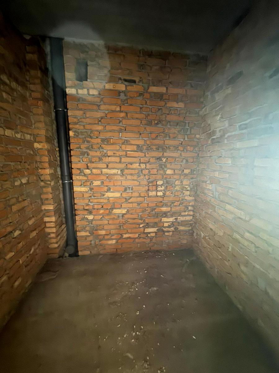 1837599775463392
