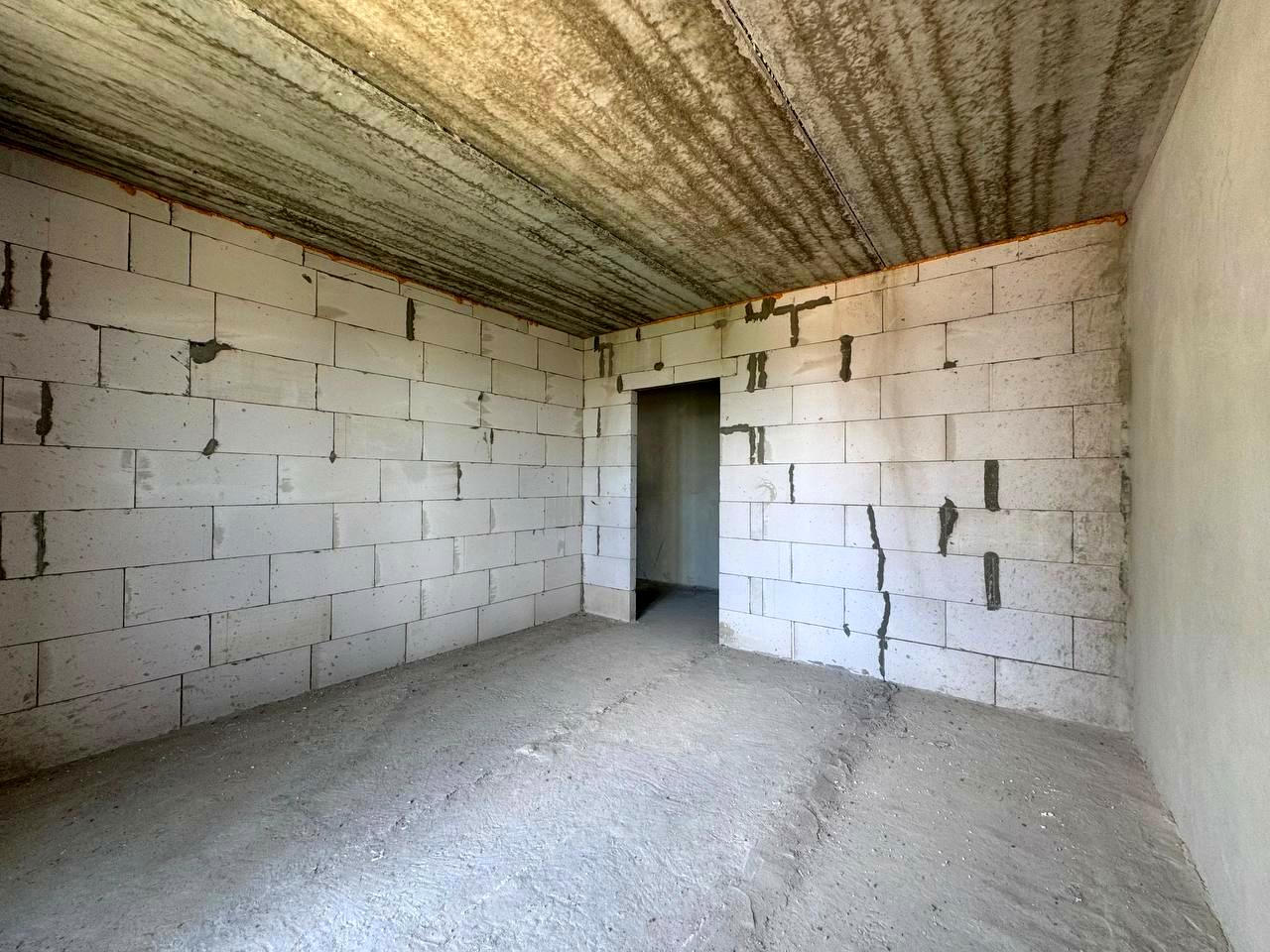 1836454631873395