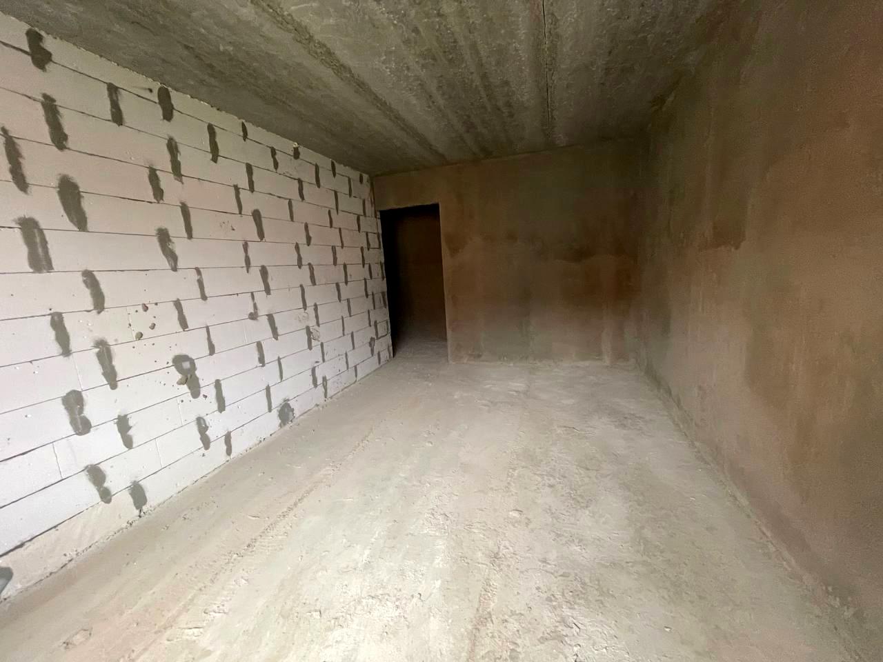 1843993952552395