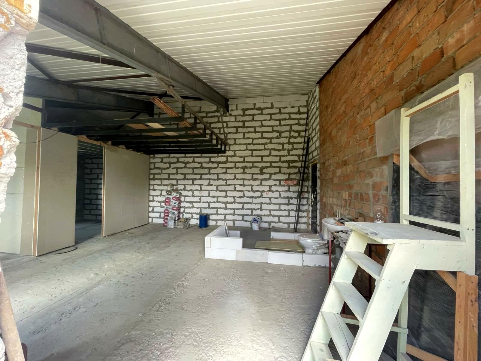 1833538667634398
