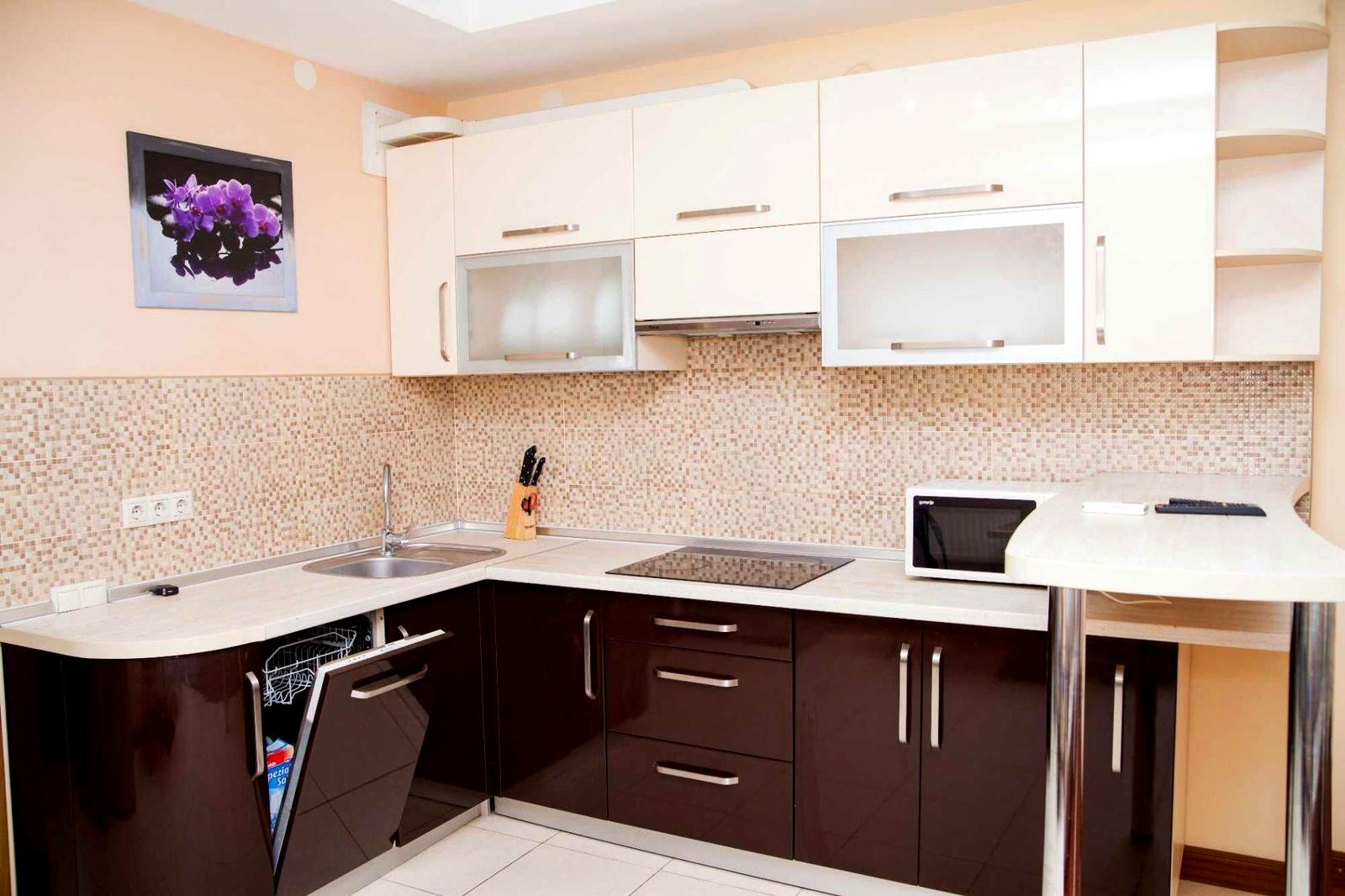 1843333343516004