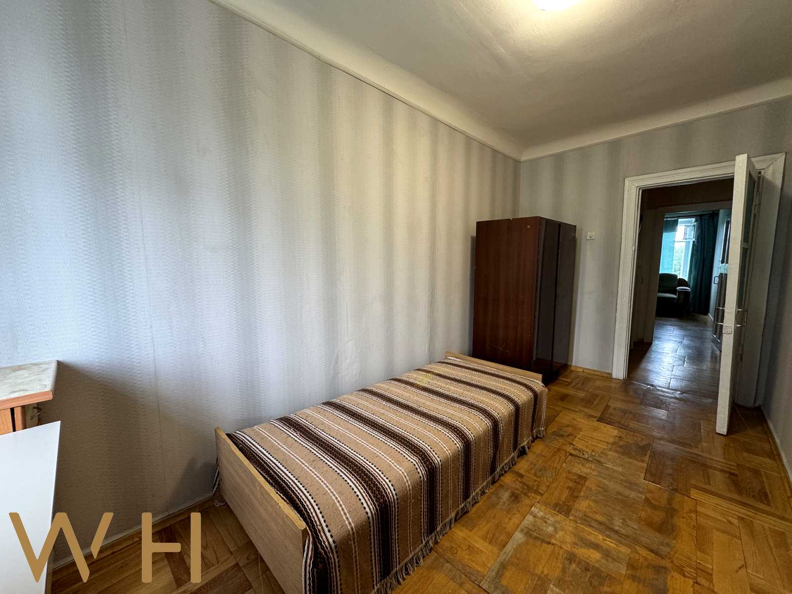 1838975060125400