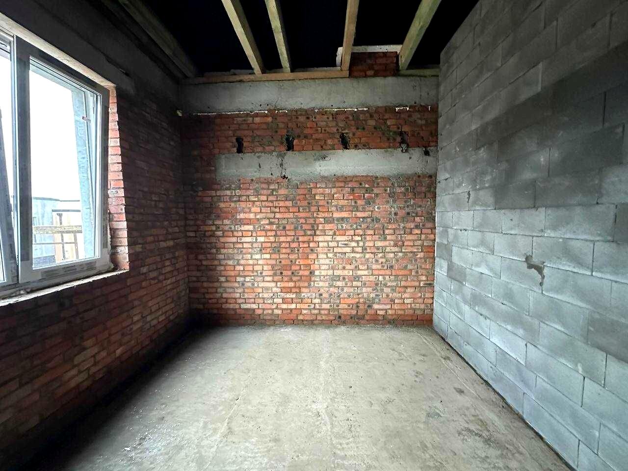 1839429472172403