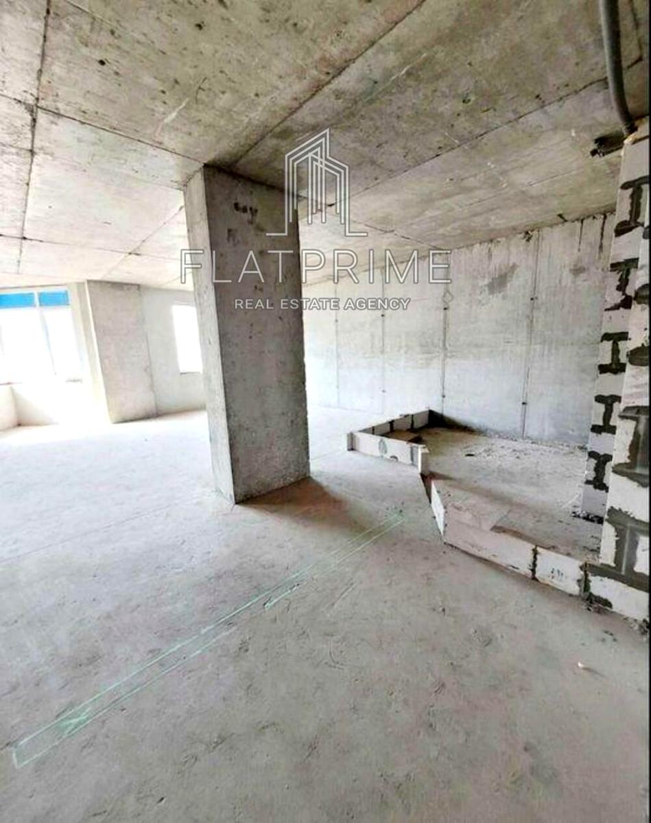 1824948692517404