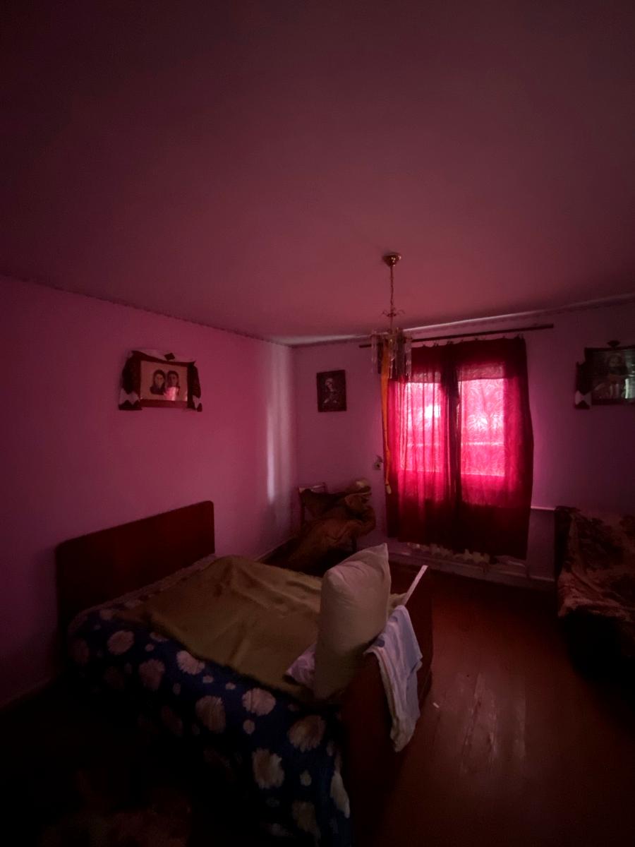 1834076705632406