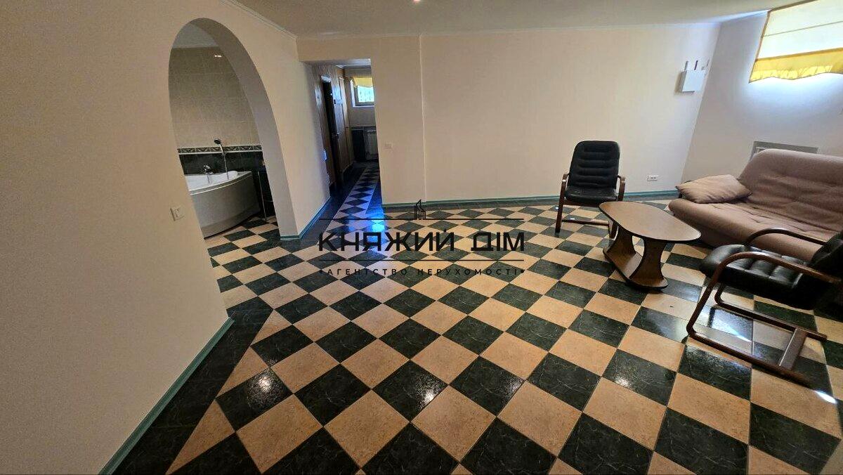 1842146723461408
