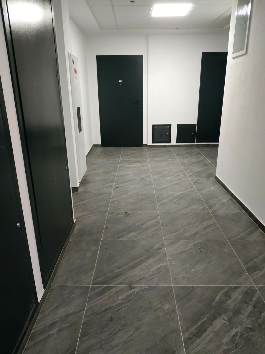 1717155870698409