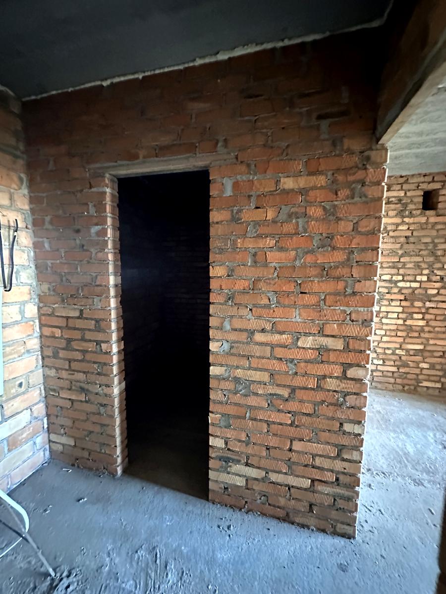1839009032352411