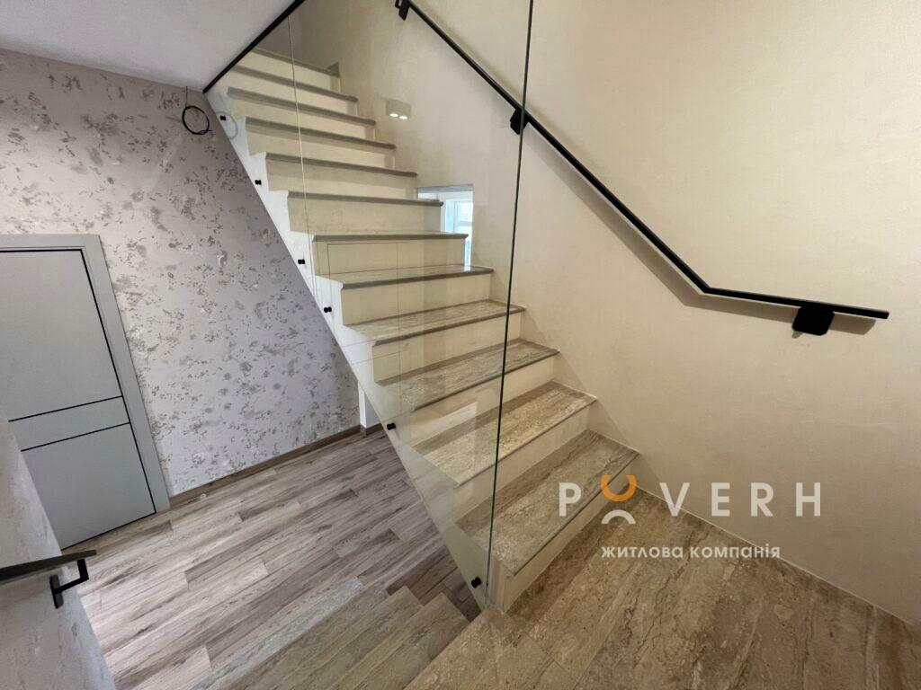 1813601095976416