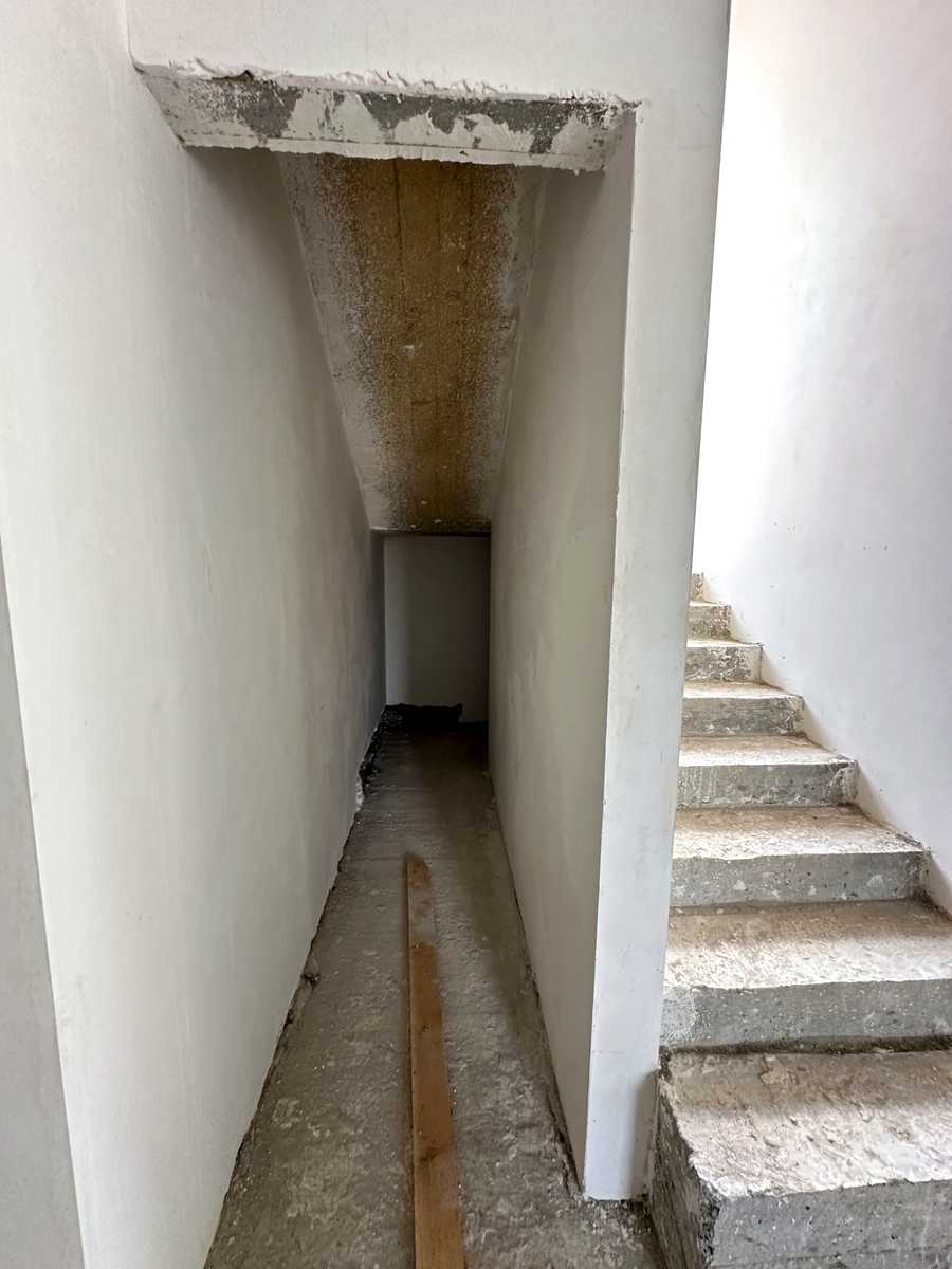 1842326787956416