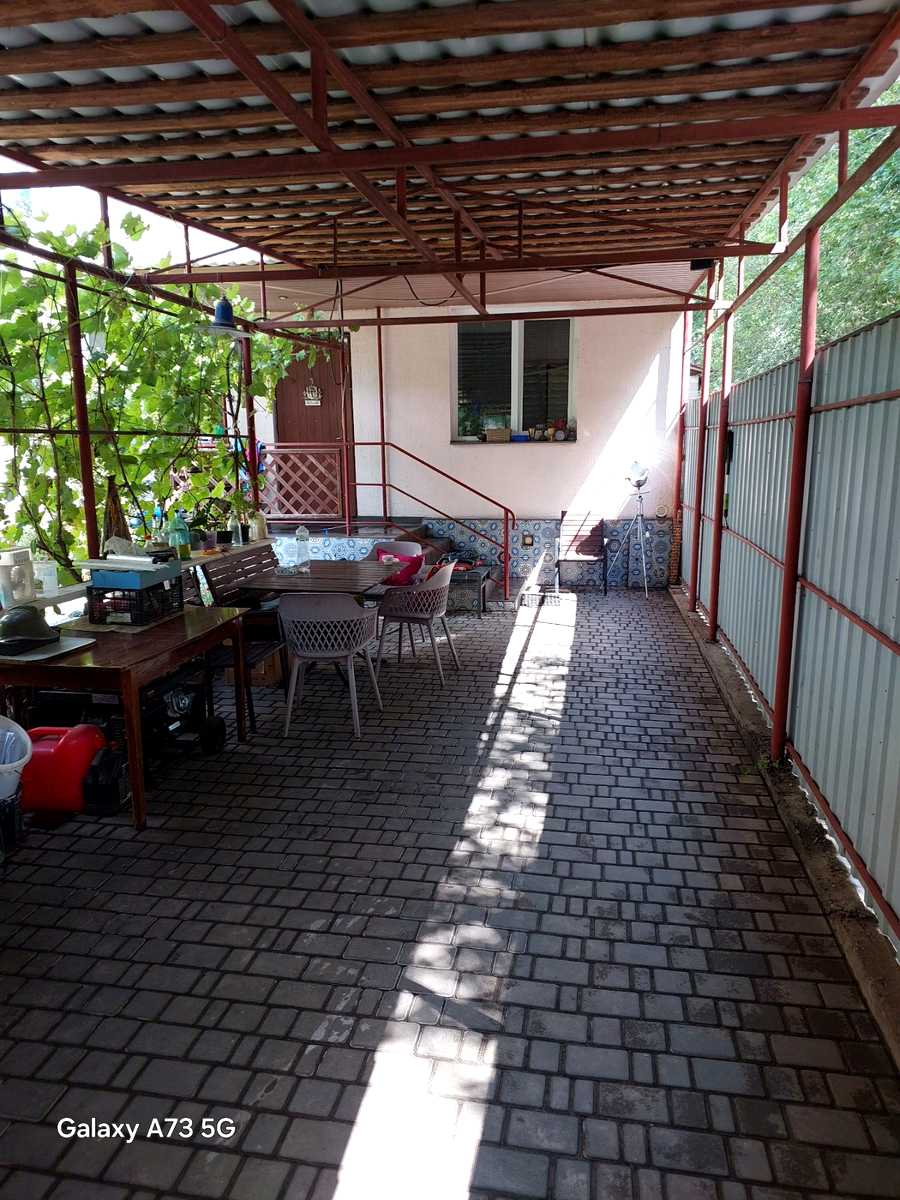 1840355315386421