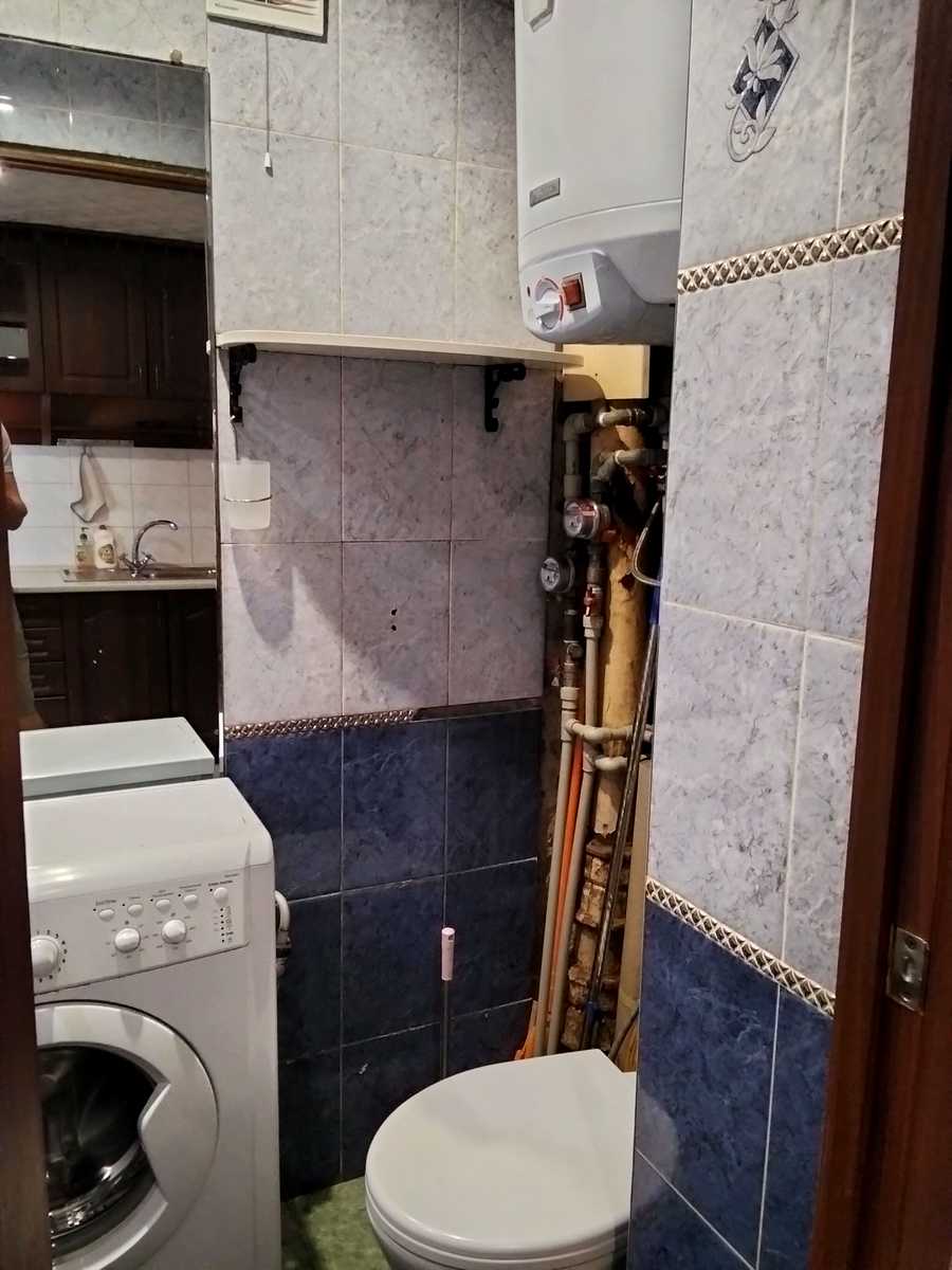 1843963078388421