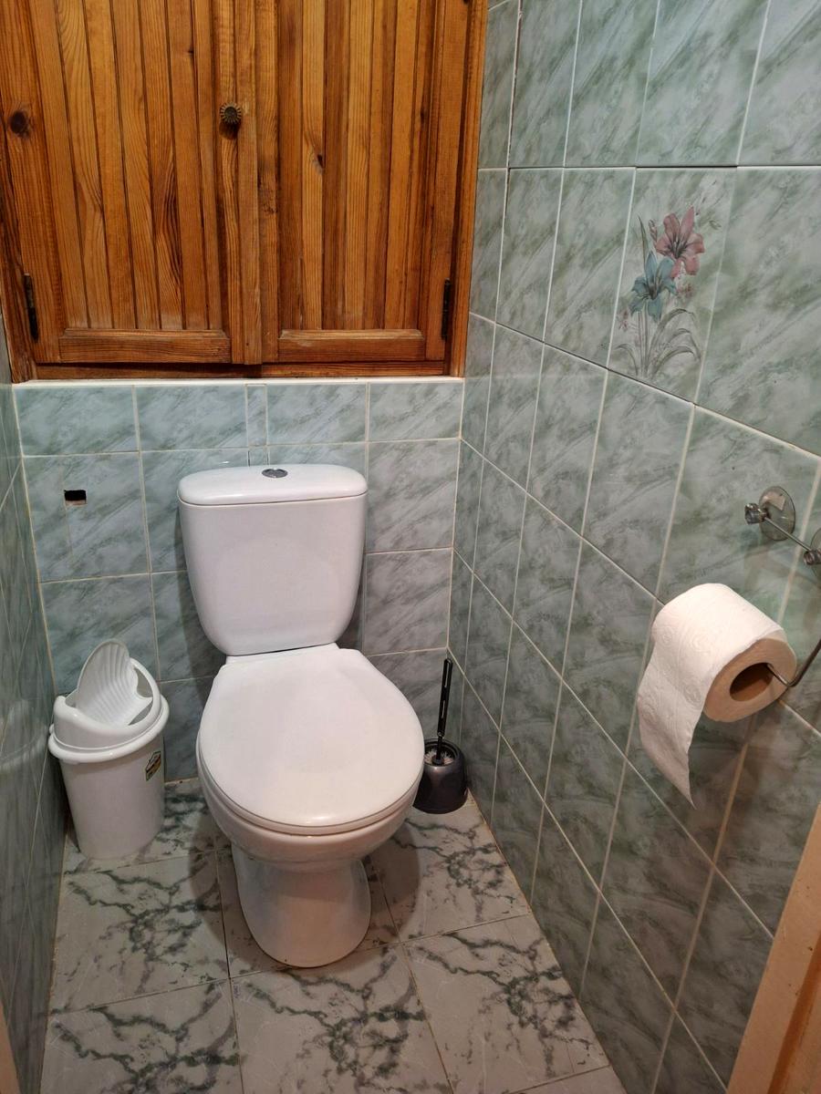 1827038321464422