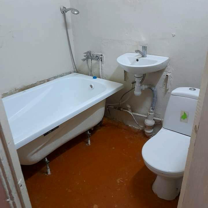 1779632294303043