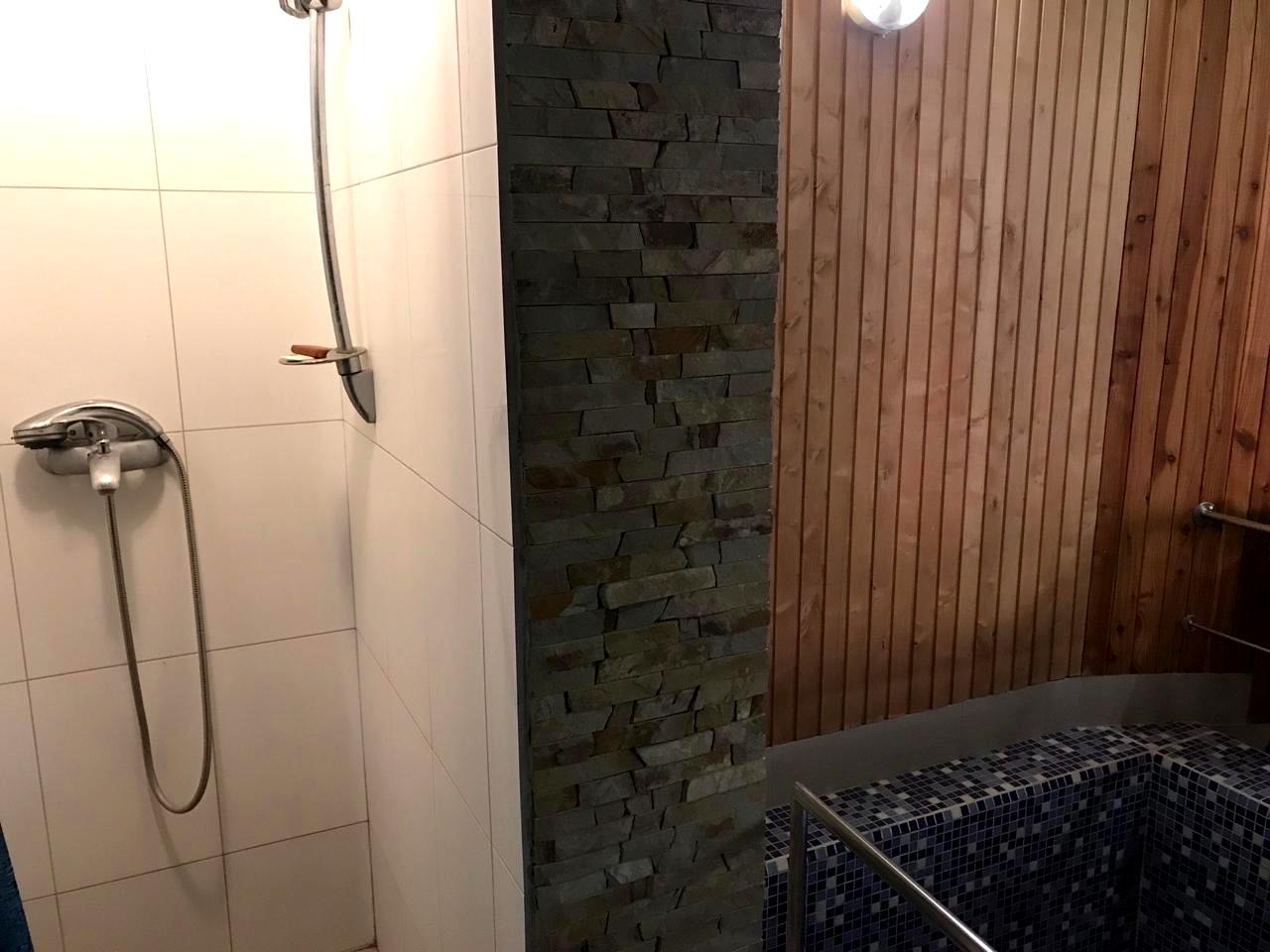 1836060029754043